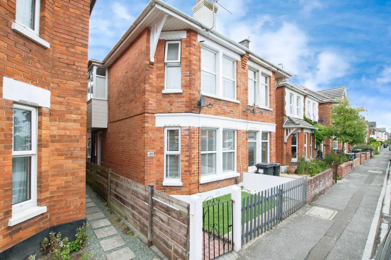 3 bed house for sale — Wheaton Road, Bournemouth