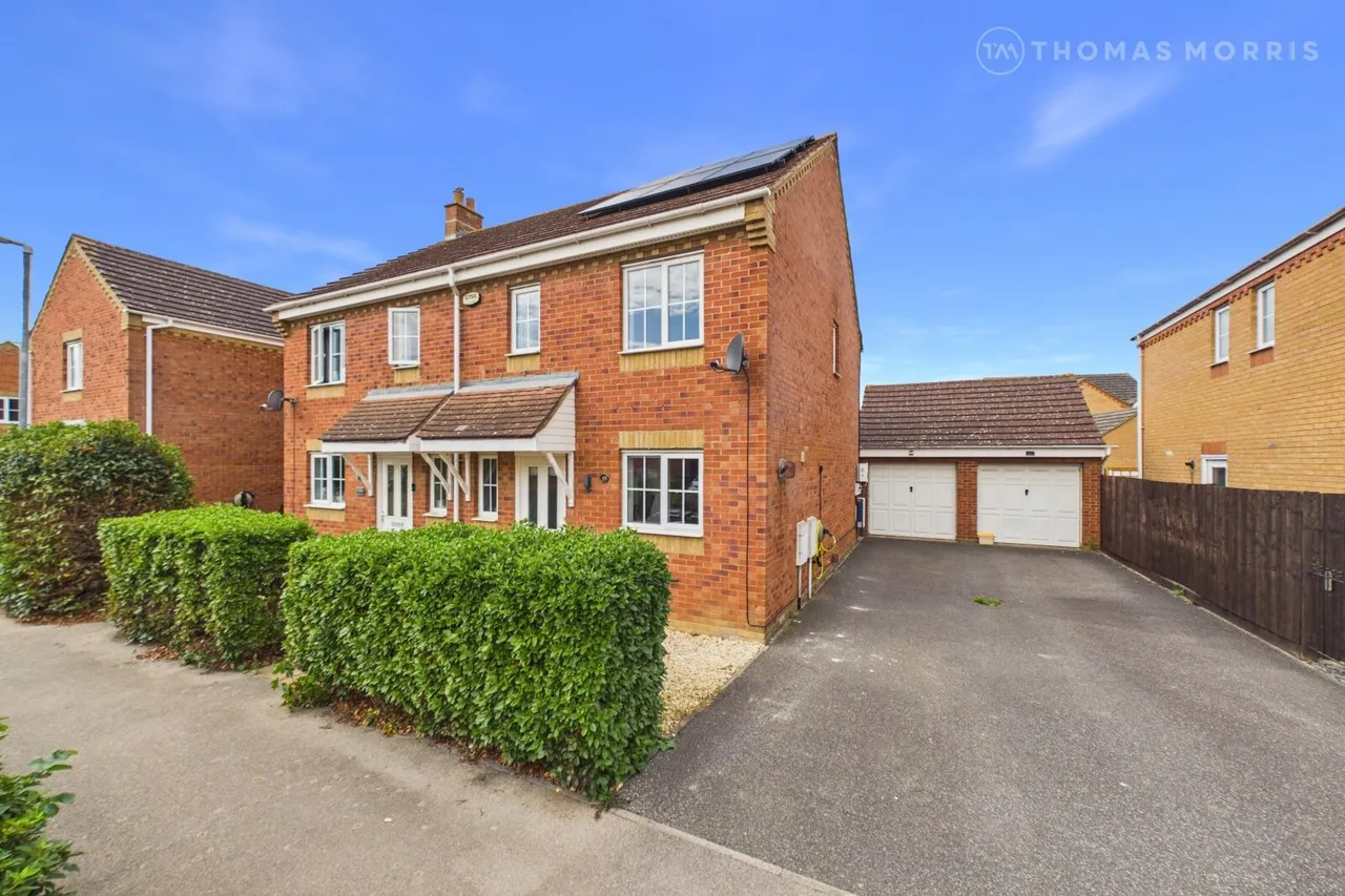 3 bed house for sale, Brunel Drive, Biggleswade, SG18