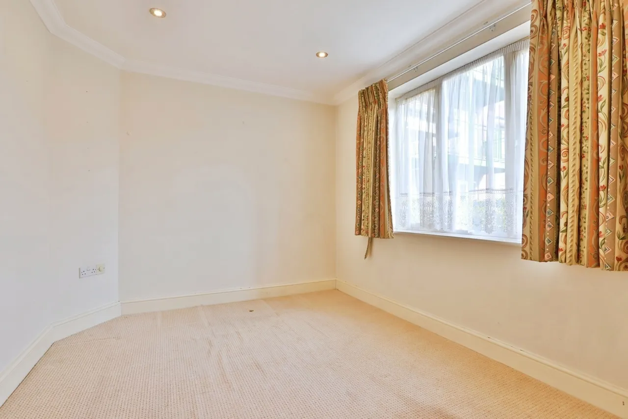 Stuart Road, Highcliffe, BH23, photo 10