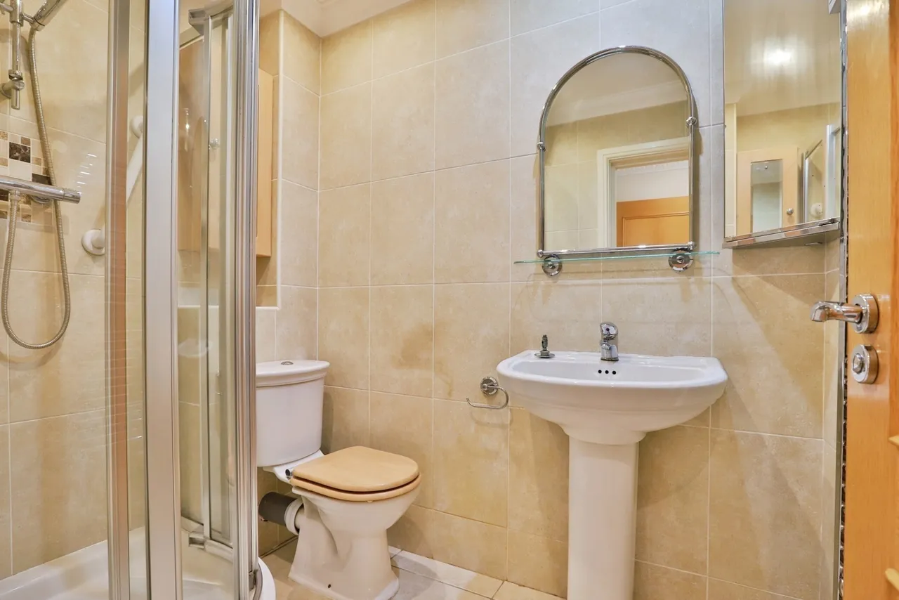 Stuart Road, Highcliffe, BH23, photo 13
