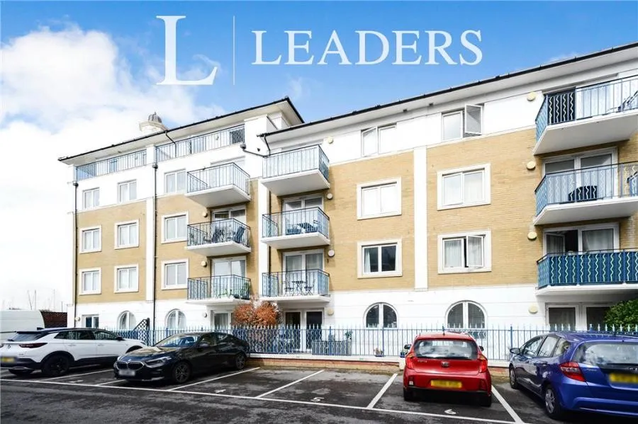 2 bed flat for sale, The Strand, Brighton Marina Village, BN2