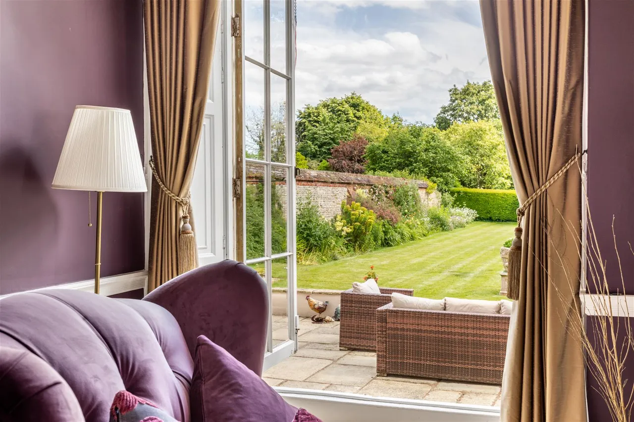 North Crawley, Newport Pagnell, photo 3