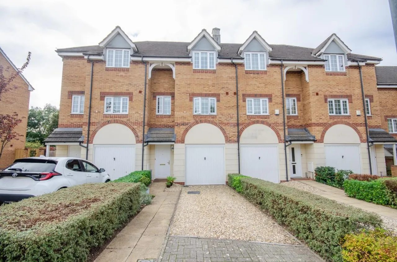 3 bed house for sale, Cave Close, Downend, BS16