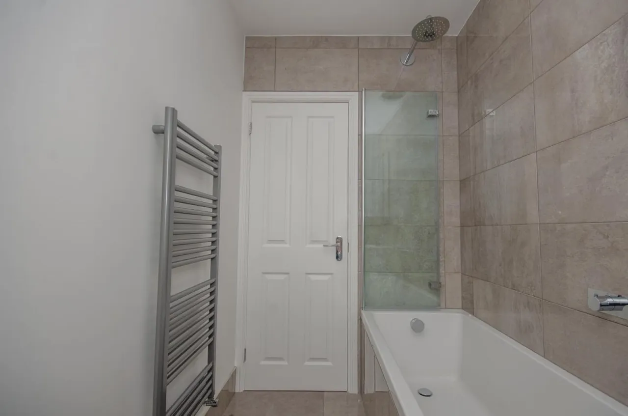 Cave Close, Downend, BS16, photo 18