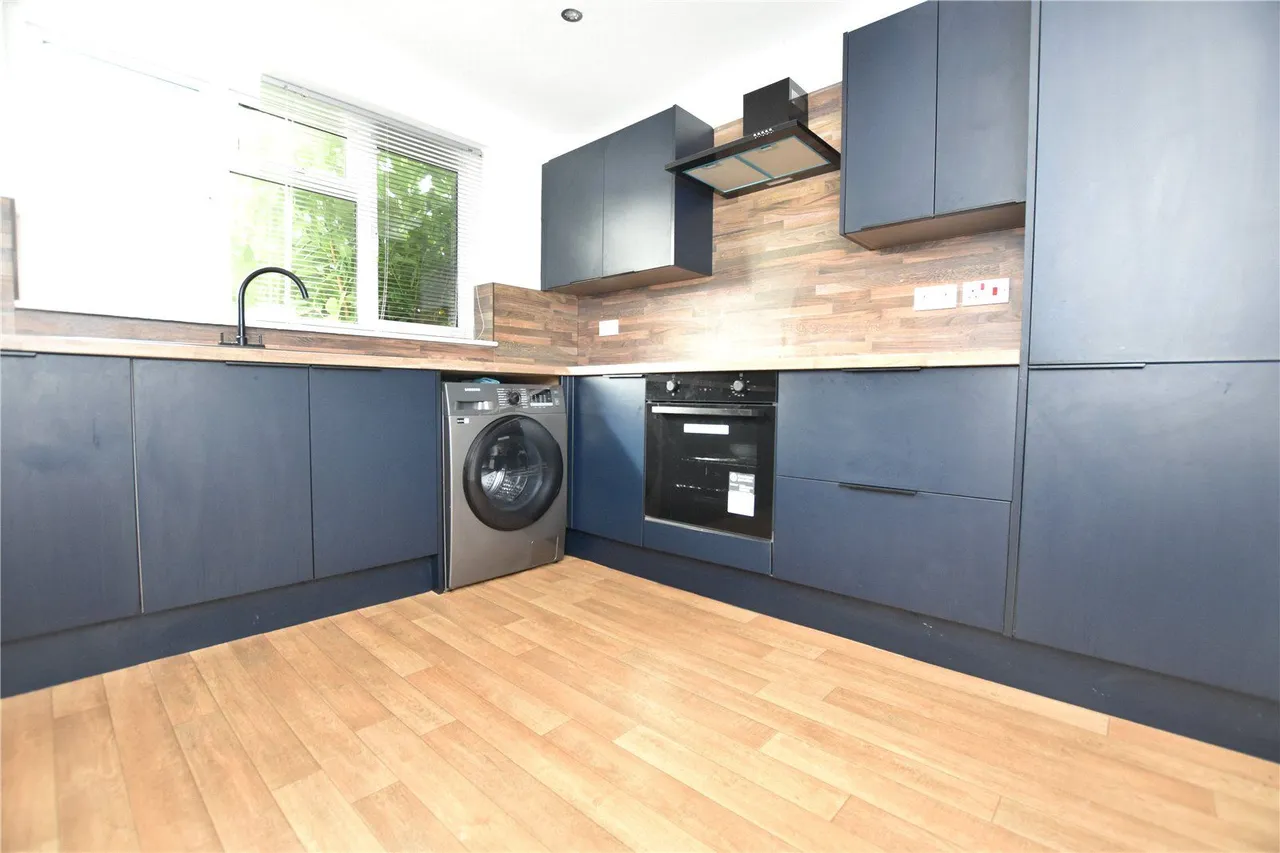Albert Road, Morley, LS27, photo 4