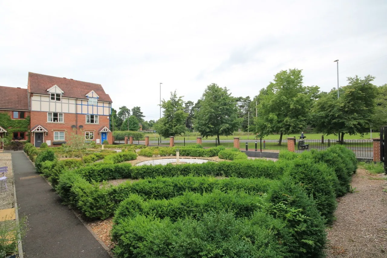 Wickstead Close, Stapeley, CW5, photo 23