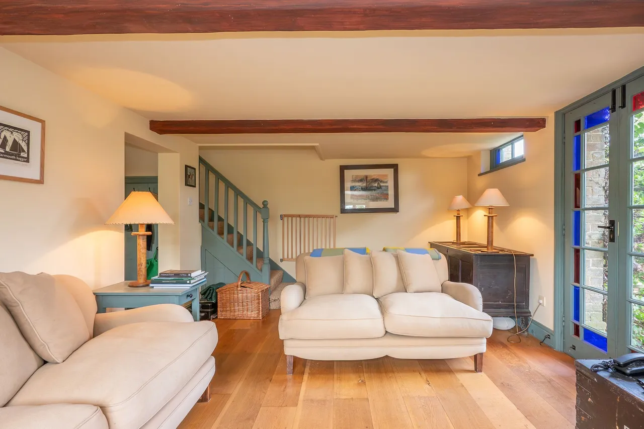 Delightful Detached Former Village Ch, photo 7