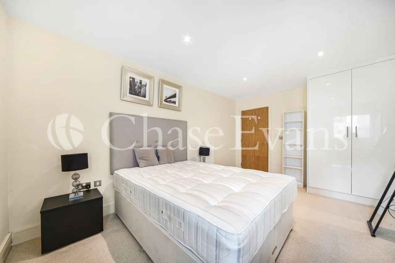 Denison House, 20 Lanterns Court, Canary Wharf, London, E14, photo 10