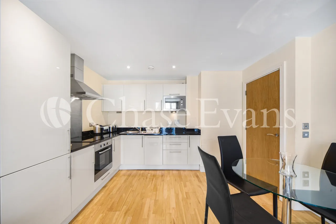 Denison House, 20 Lanterns Court, Canary Wharf, London, E14, photo 4