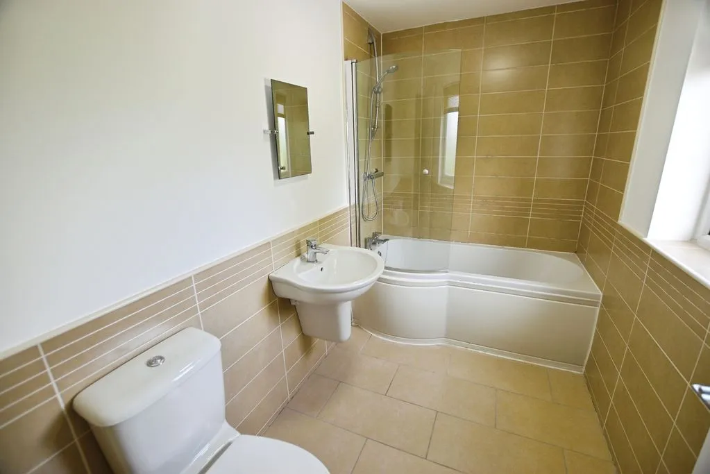 Newcastle Upon Tyne NE3 1UA, NE3, photo 7
