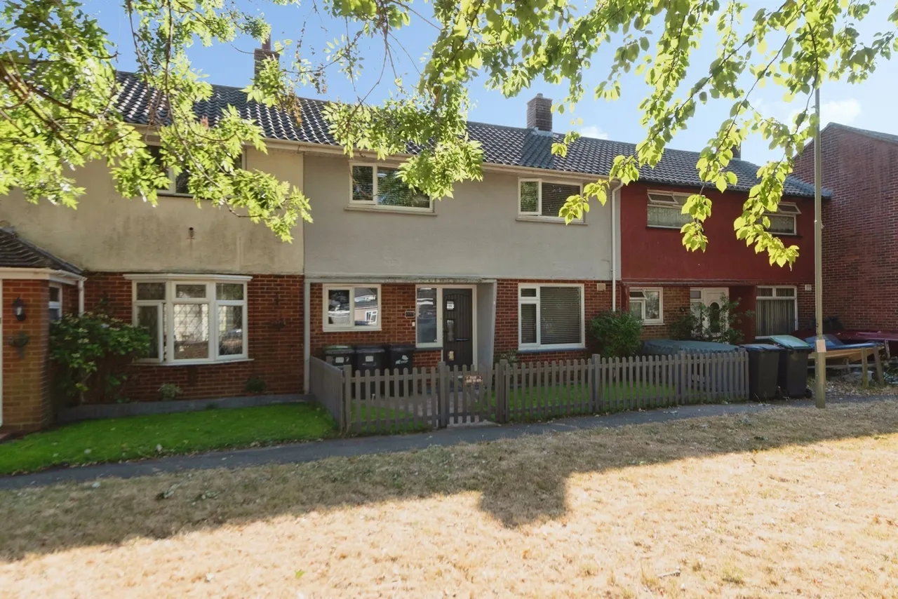 4 bed house for sale, Carisbrooke Road, Gosport, PO13