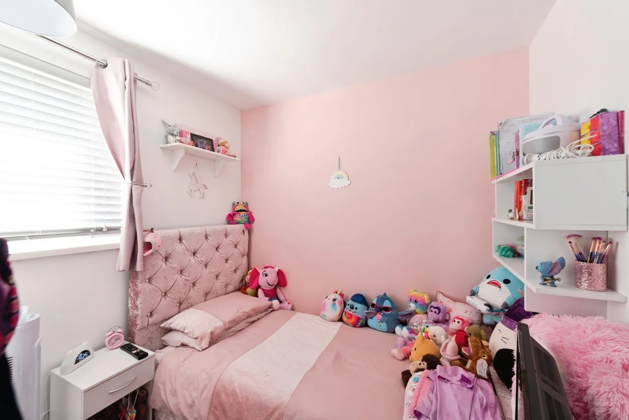 Carisbrooke Road, Gosport, PO13, photo 17