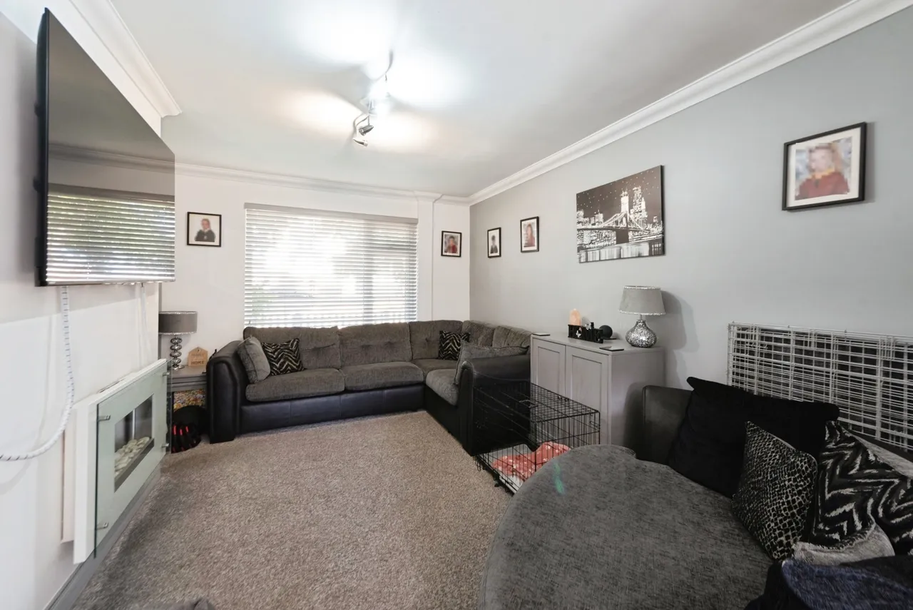 Carisbrooke Road, Gosport, PO13, photo 2