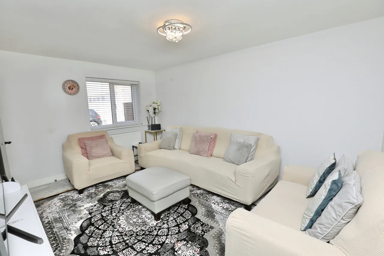 Proto Close, Liverpool, L24, photo 4
