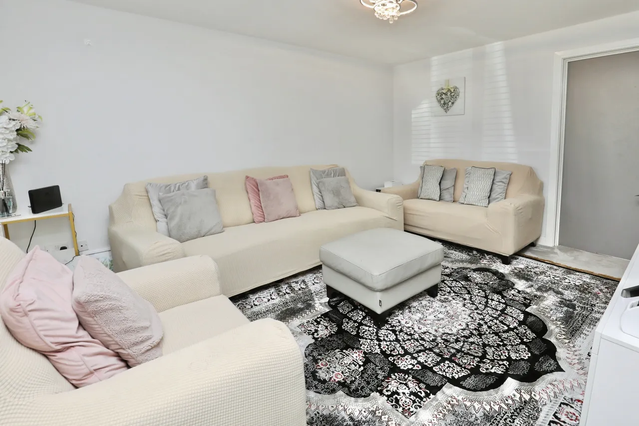 Proto Close, Liverpool, L24, photo 2