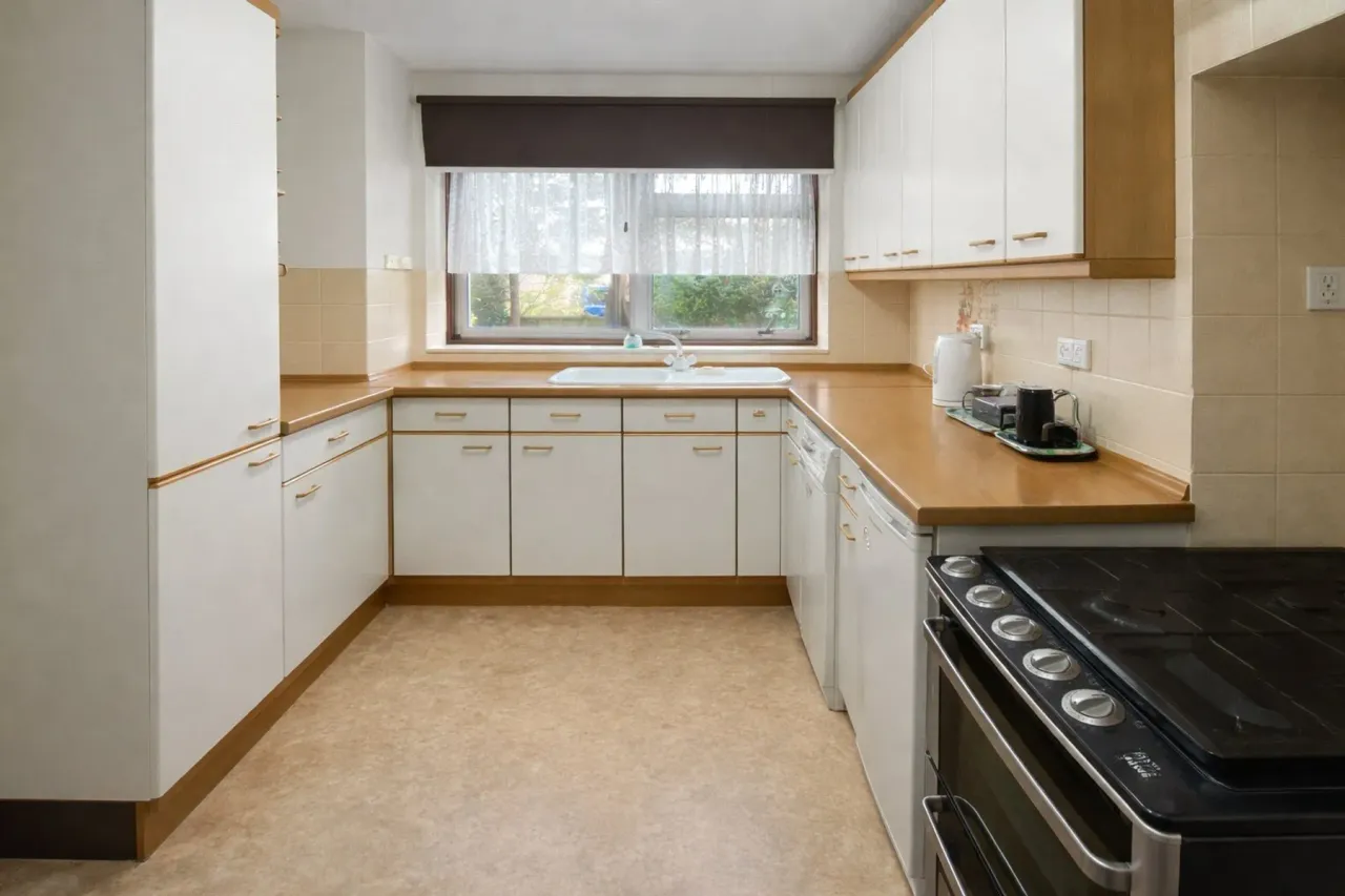 Summerfields Avenue, Hailsham, East Sussex, BN27, photo 13