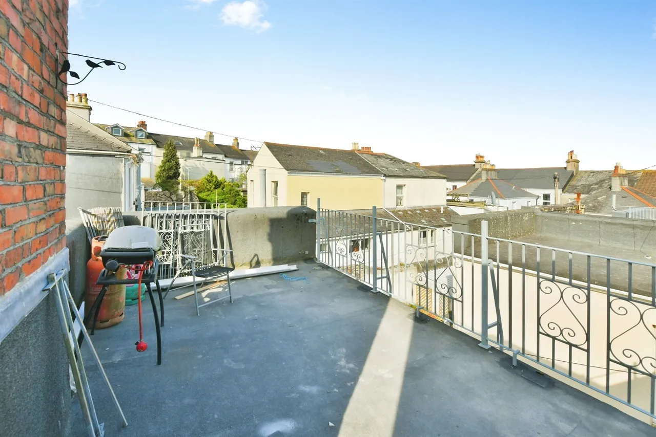 Southern Terrace, Plymouth, PL4, photo 2