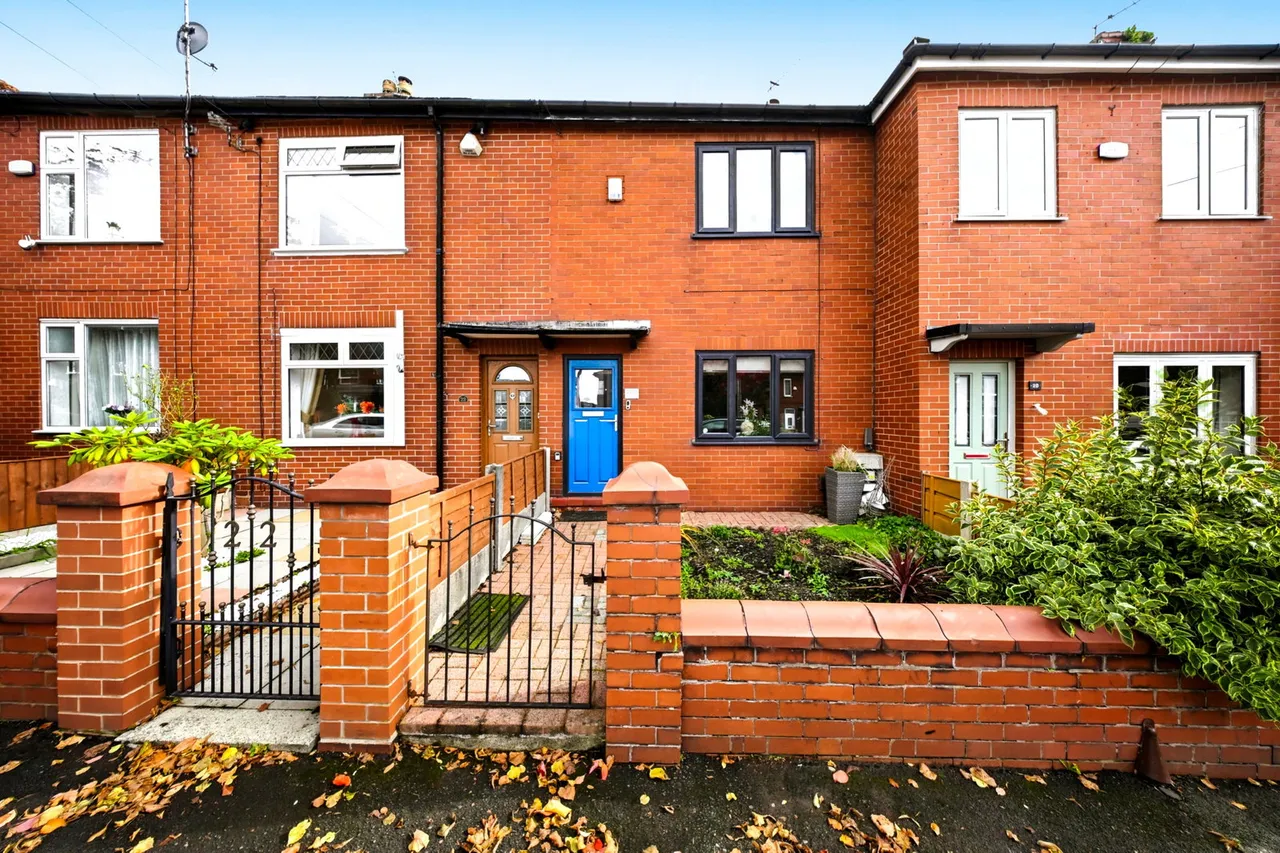 2 bed house for sale, Tottington Road, Bolton, BL2
