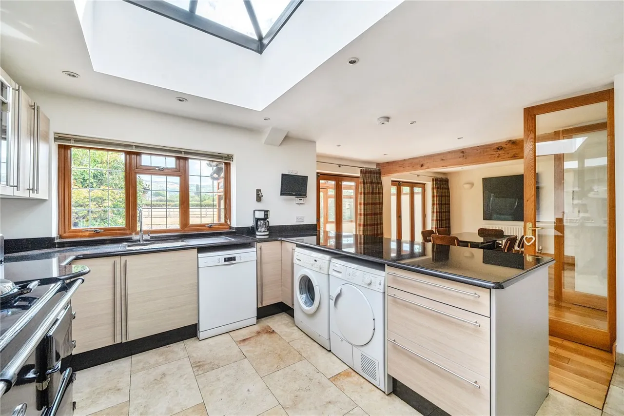 Bowbridge Lane, Prestbury, GL52, photo 9
