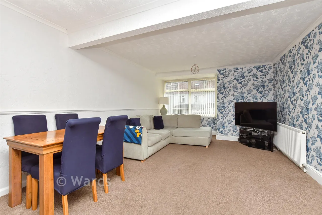 Horsted Avenue, Chatham, ME4, photo 2