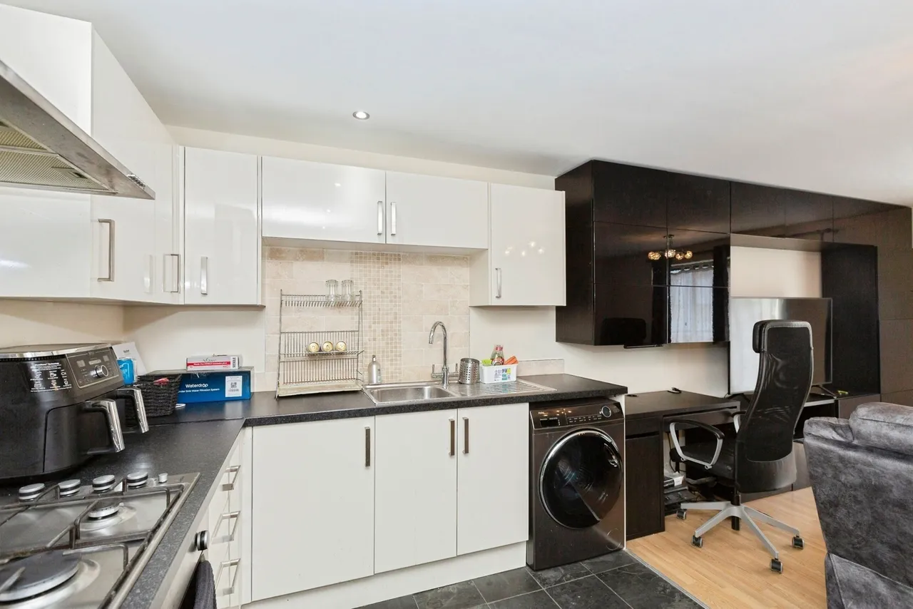 Spring Place, Barking, IG11, photo 9