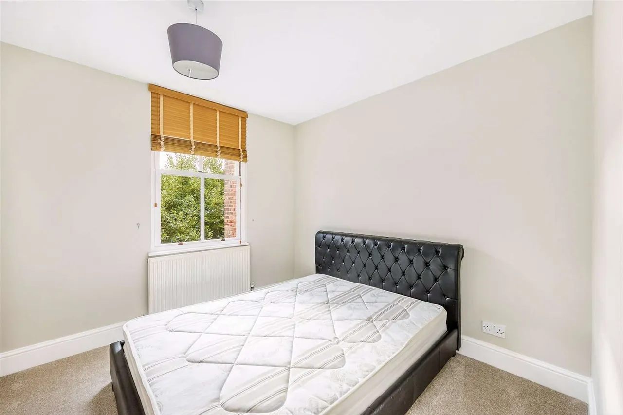Steele Road, London, W4 5AD, photo 2