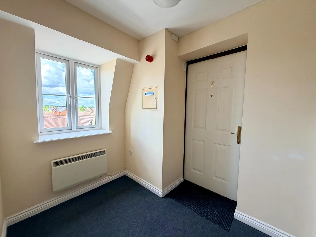 The Chestnuts, Haydon End, Swindon, SN25, photo 10