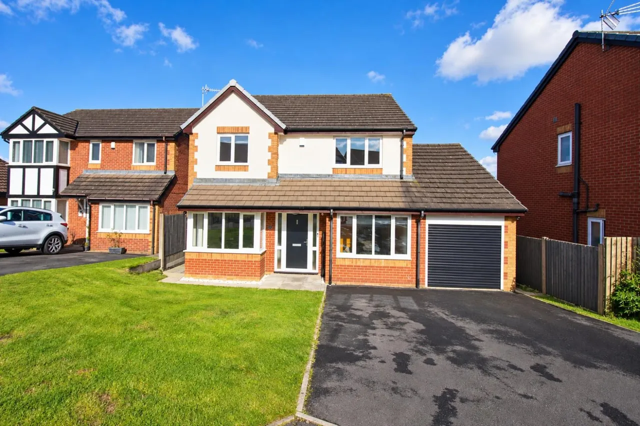 4 bed house for sale, Campbell Close, Fernhurst, BB2