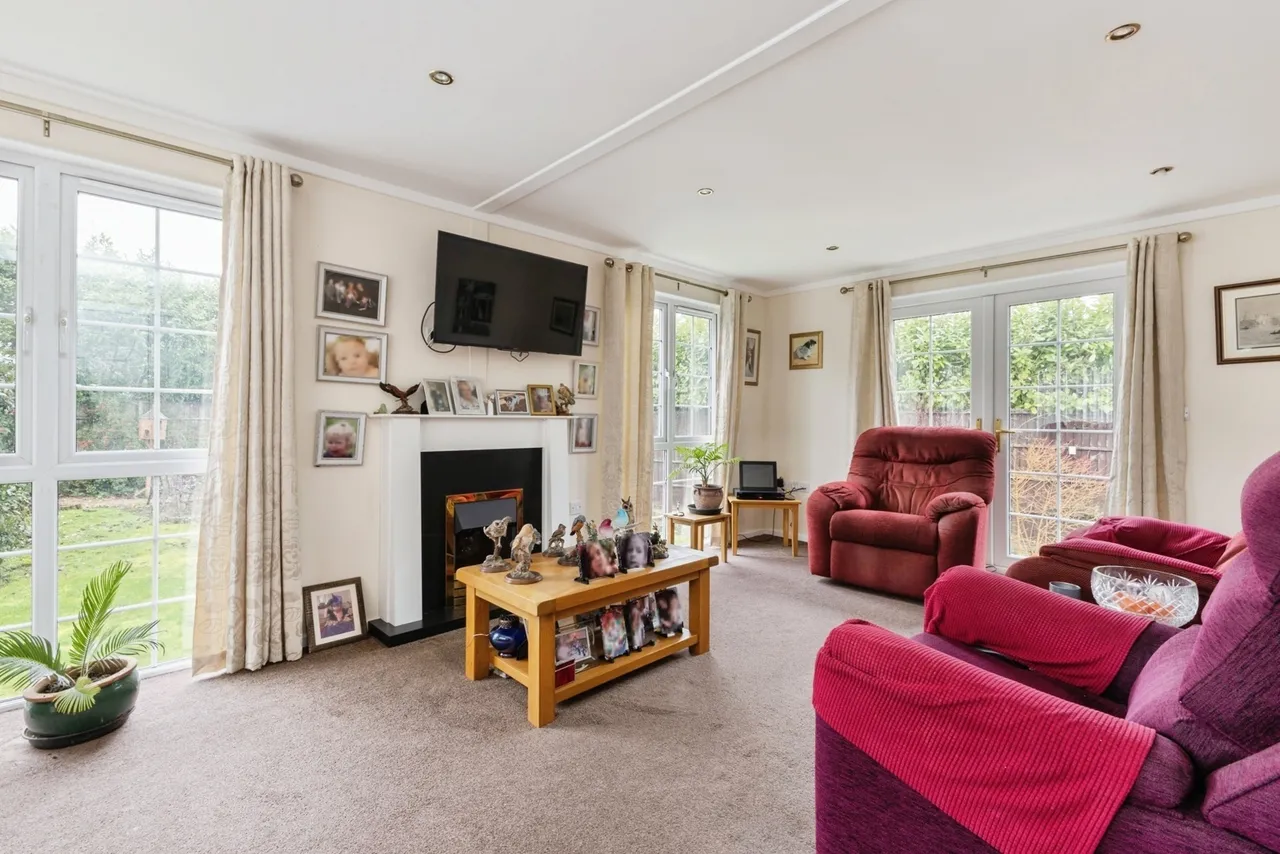 Bramble Close, Oak Tree Park, Norfolk, NR17, photo 2