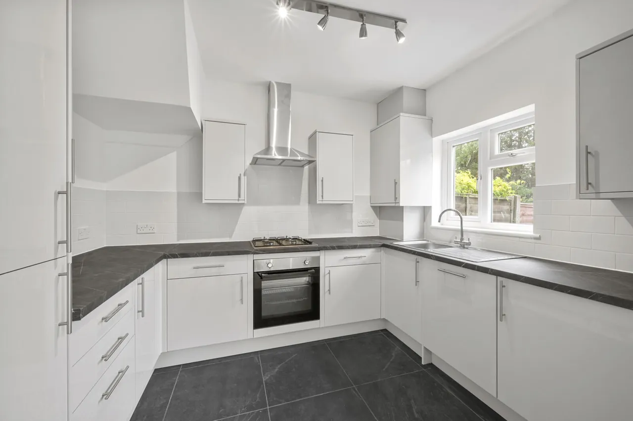 4 bed property to rent, available unfurnished from 04/11/2026 to rent, Cannon Close, Raynes Park, SW20