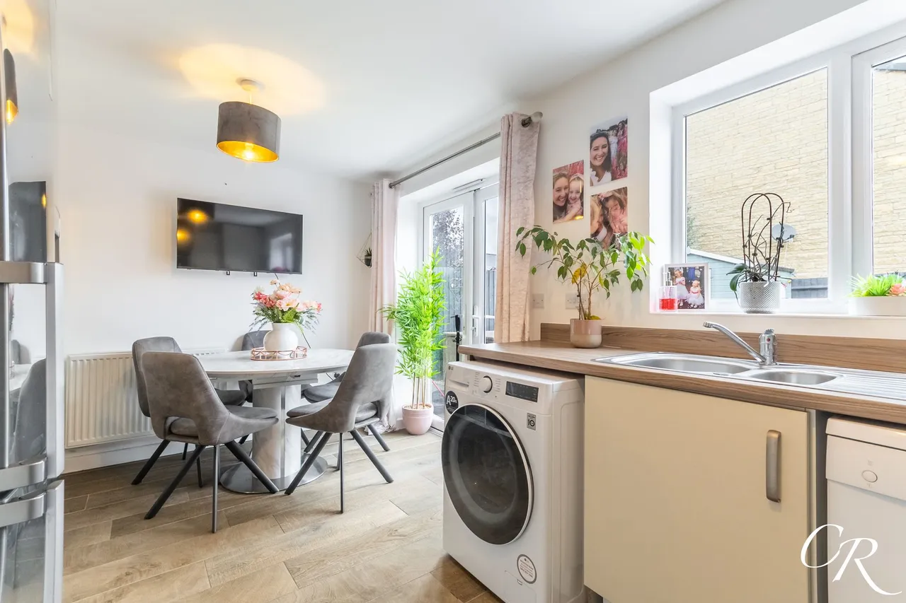 Sapperton Drive, Bishops Cleeve, photo 3