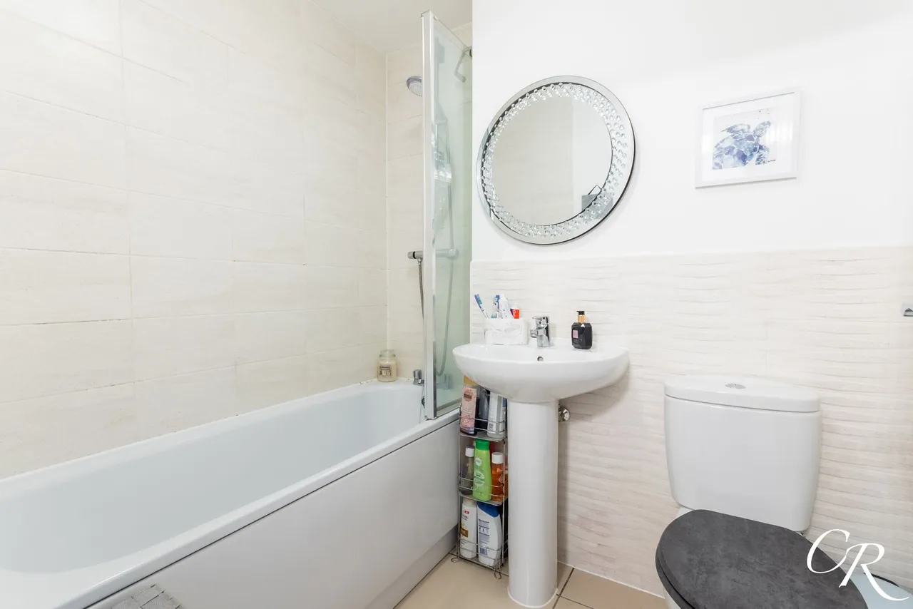 Sapperton Drive, Bishops Cleeve, photo 12