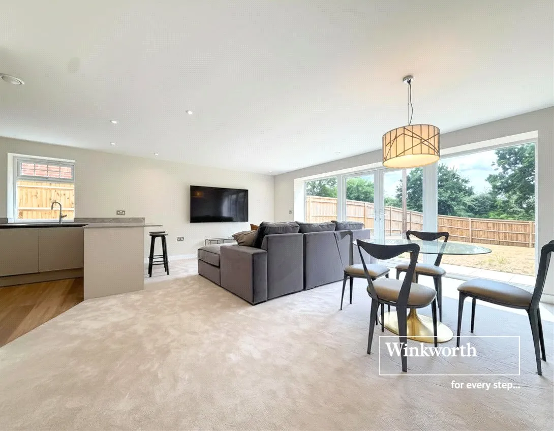 Fairway View Close, West Parley, BH22, photo 5