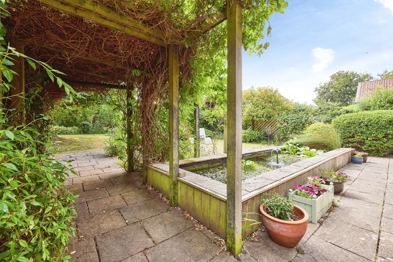 Parsonage Court, Whittlesford, CB22, photo 21