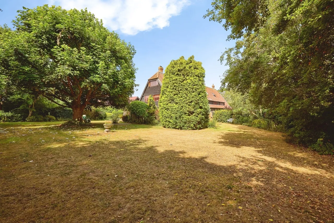 Parsonage Court, Whittlesford, CB22, photo 24