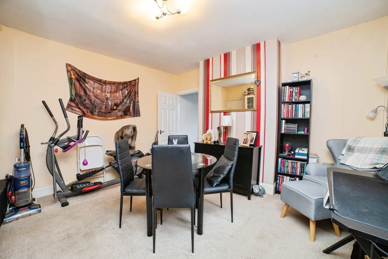 Chesterfield Road North, Mansfield, Nottinghamshire, NG19, photo 7
