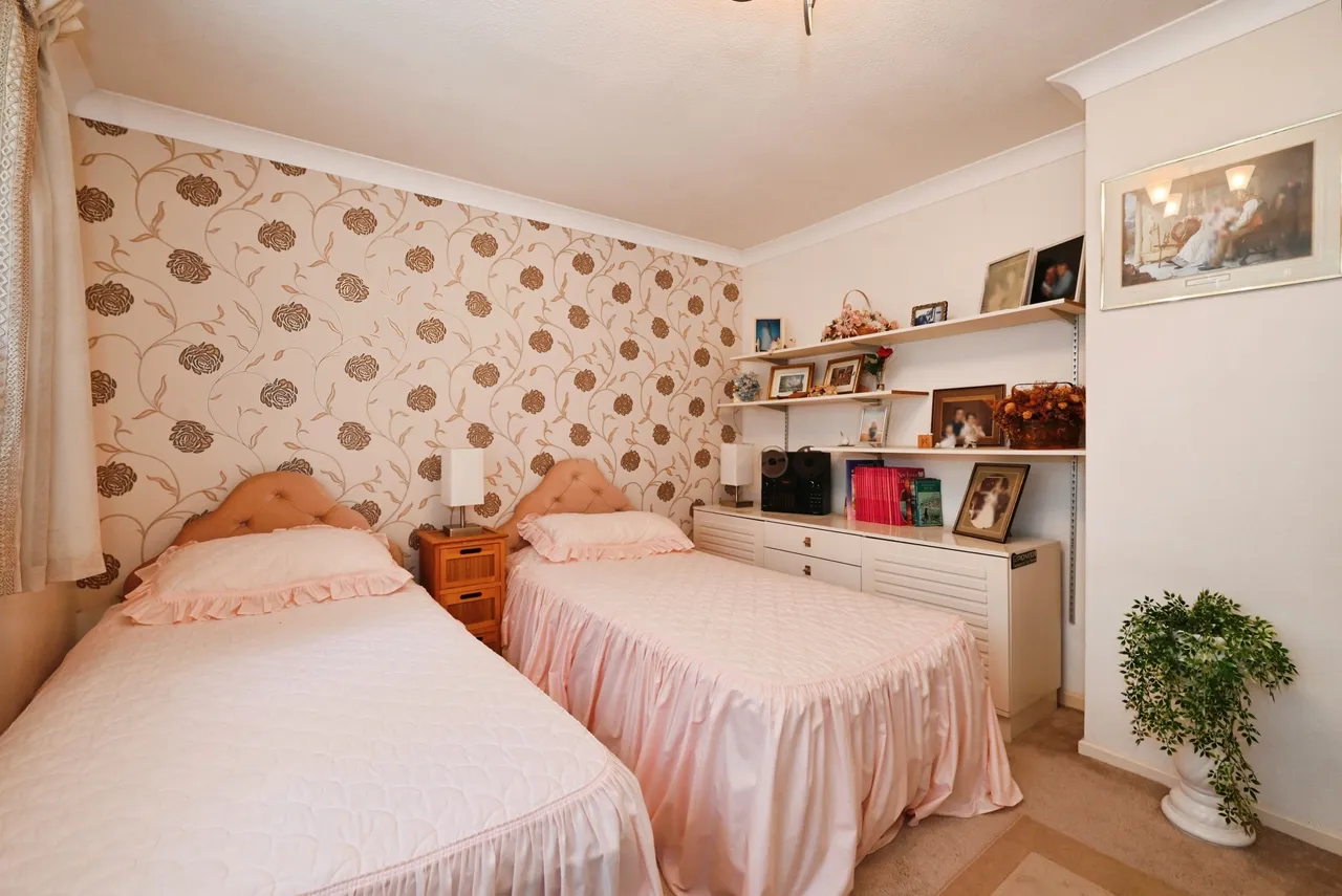 Cheam Close, Bracknell, RG12, photo 17