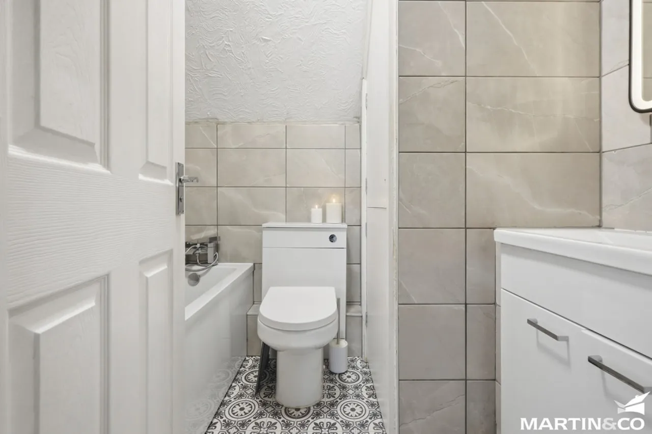 Melba Court, Writtle, photo 7