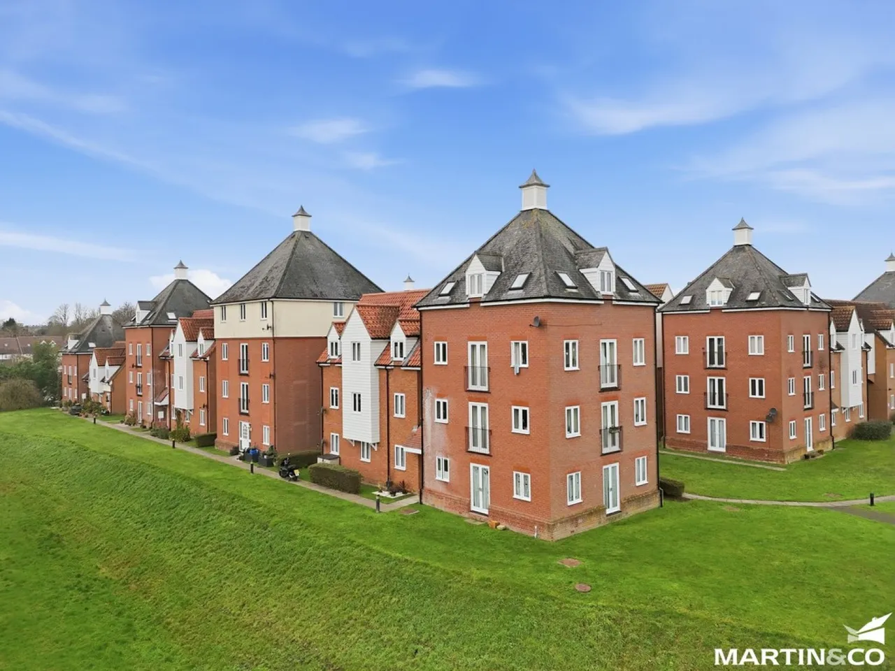 Melba Court, Writtle, photo 12