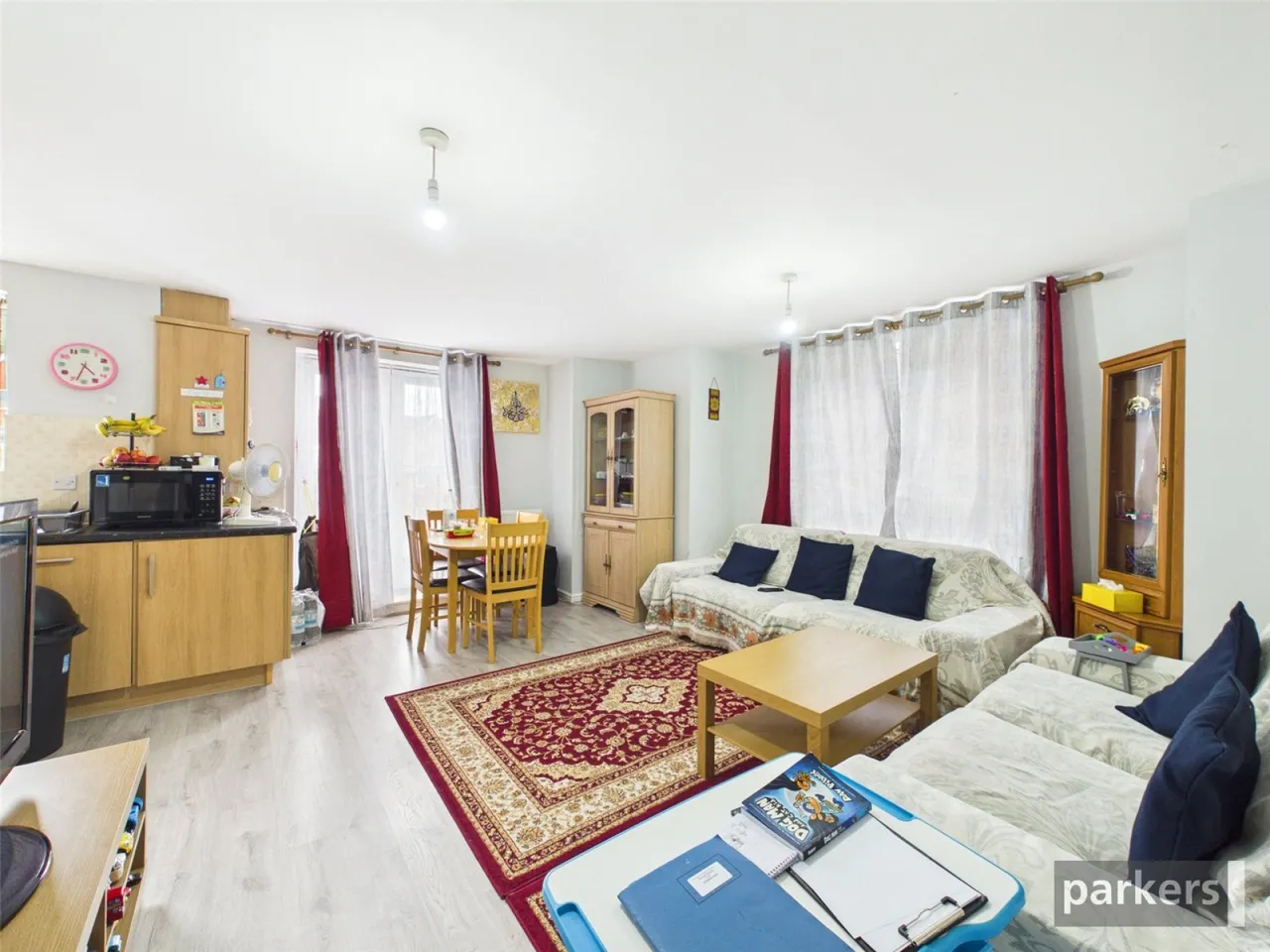 Regis Park Road, Reading, RG6, photo 2