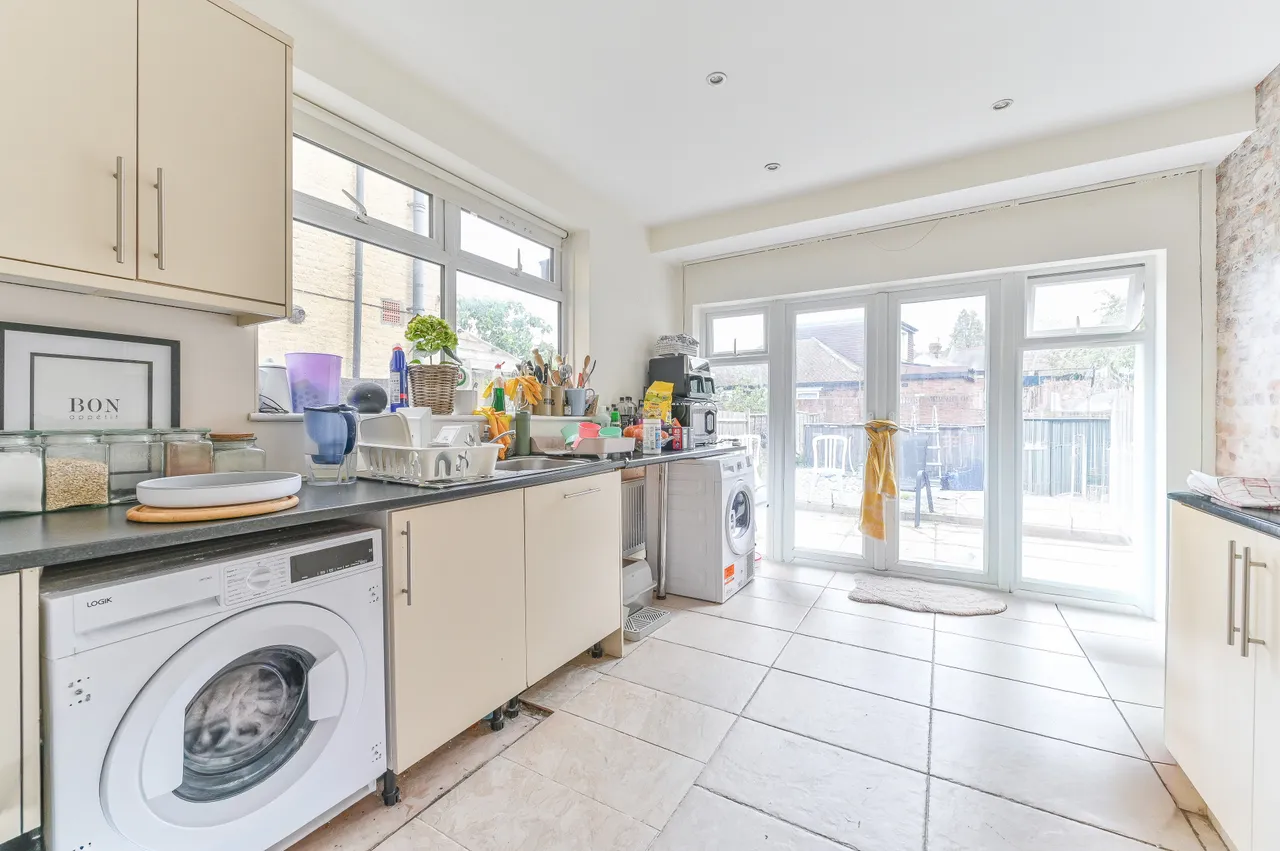 46 Woodcroft Road, Thornton Heath, photo 5