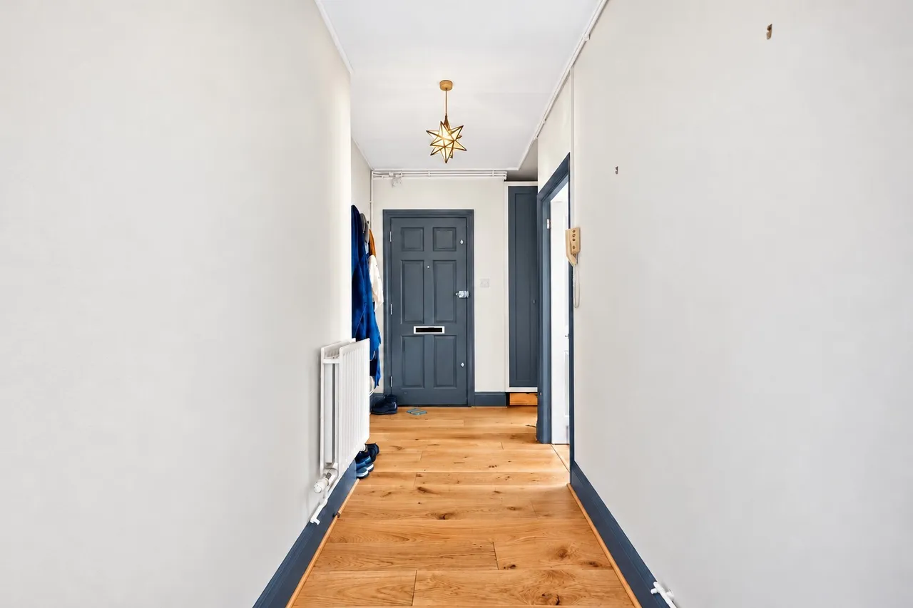 Clapham Road, London, SW9, photo 10