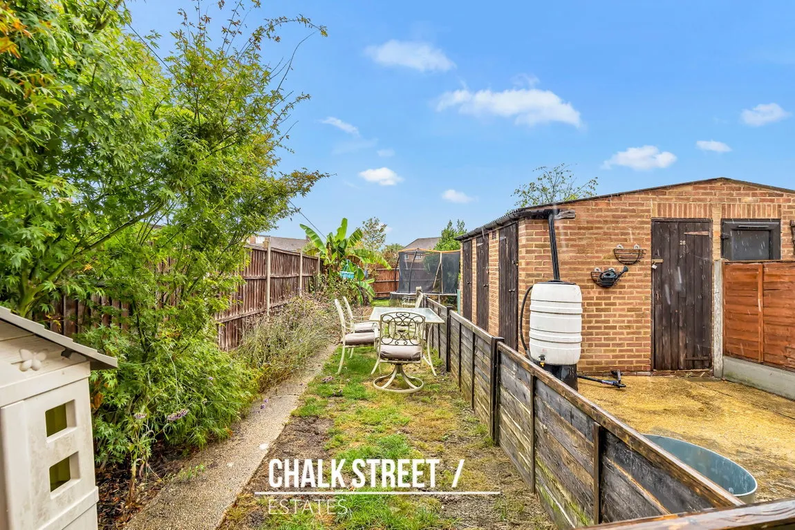 Chaucer Road, Heaton Grange, RM3, photo 11
