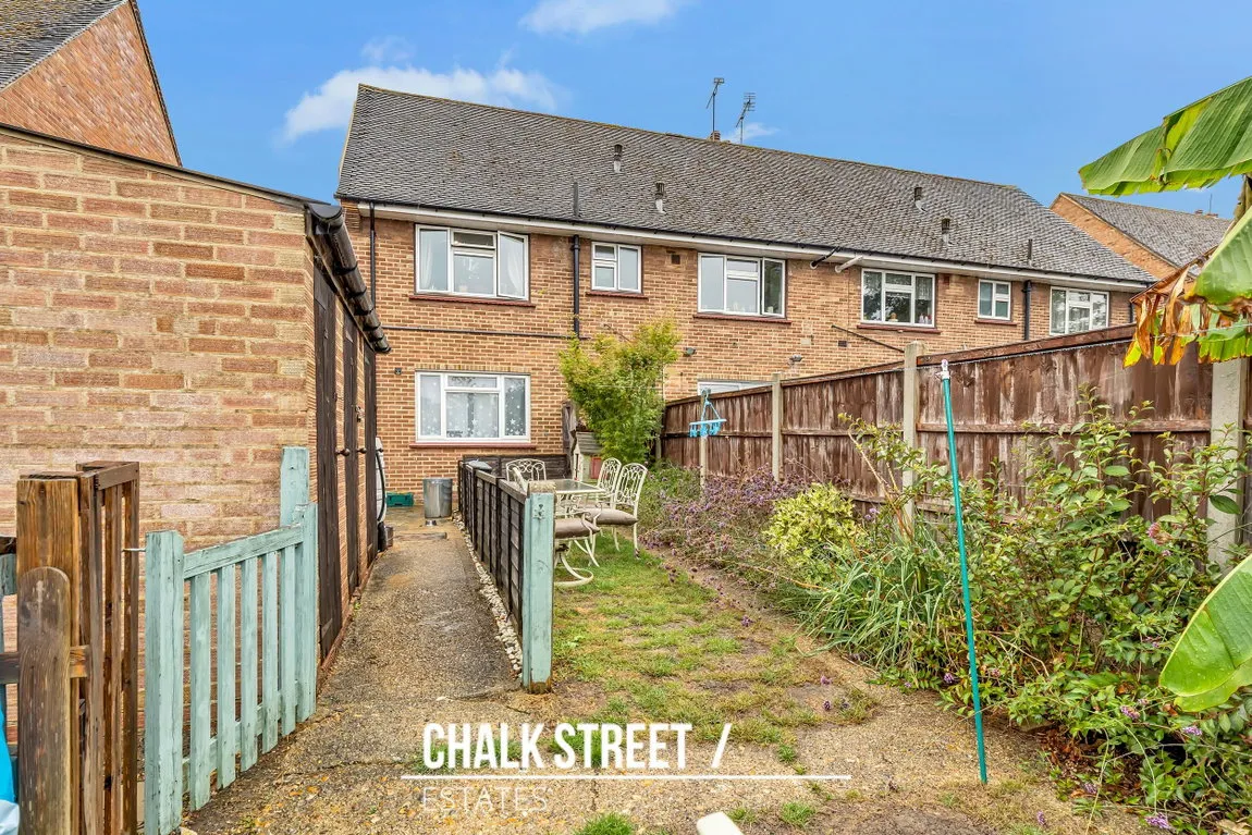 Chaucer Road, Heaton Grange, RM3, photo 12