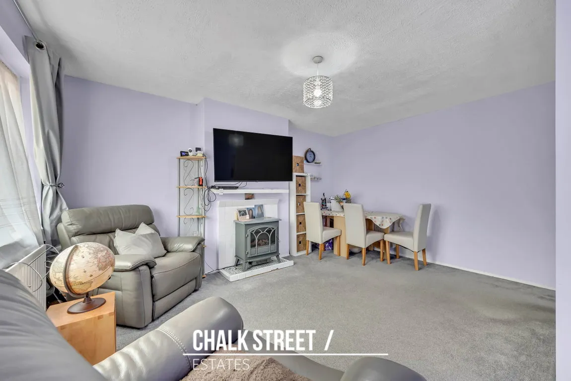 Chaucer Road, Heaton Grange, RM3, photo 4
