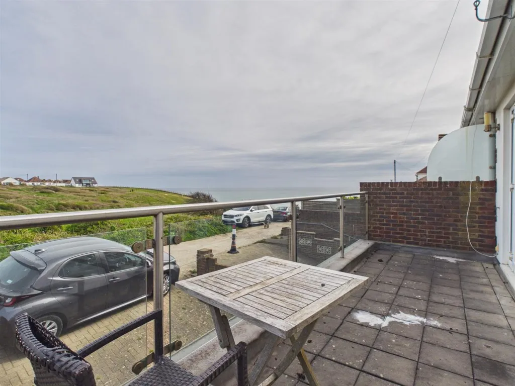 Cairo Avenue, Peacehaven, BN10, photo 21