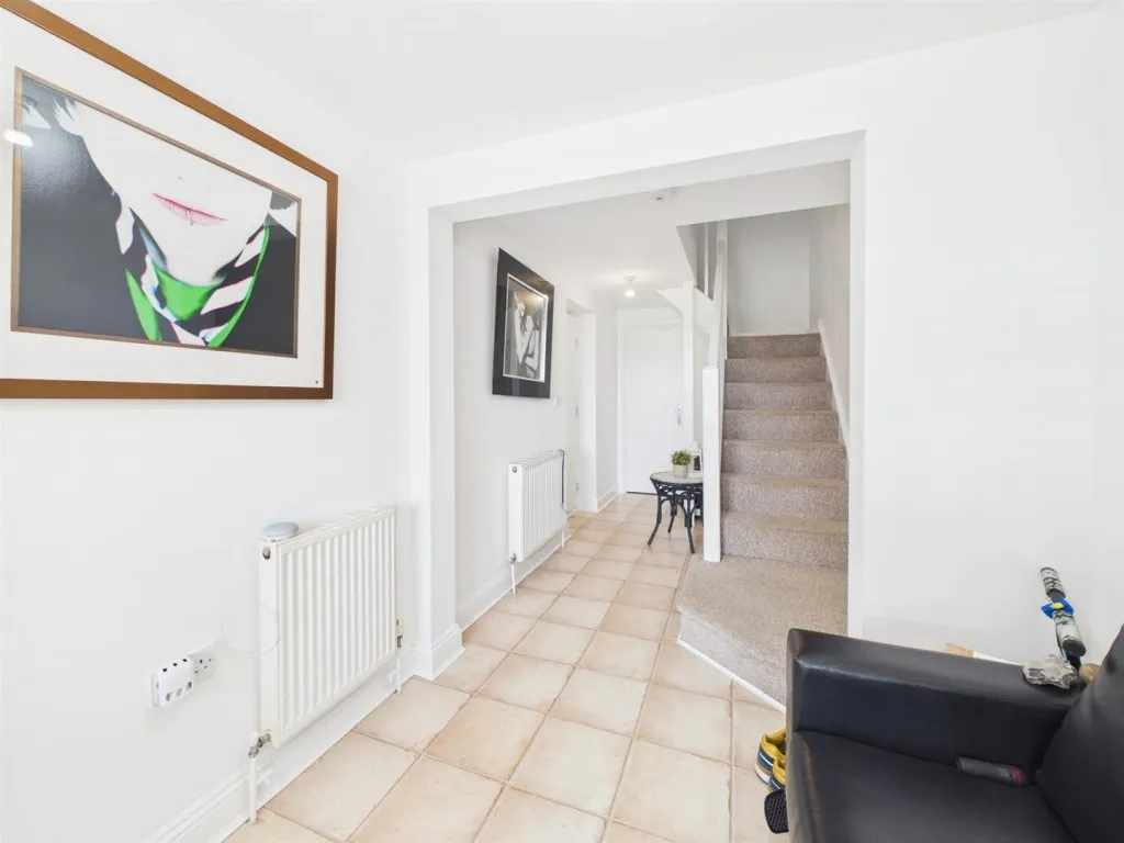 Cairo Avenue, Peacehaven, BN10, photo 12