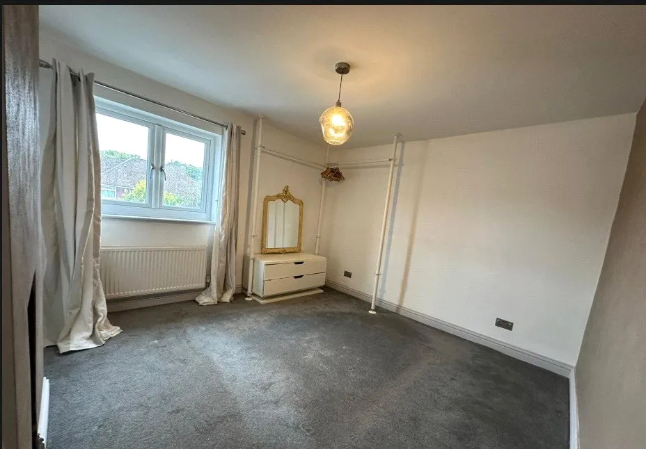 Guildford Road, Ash, GU12, photo 6