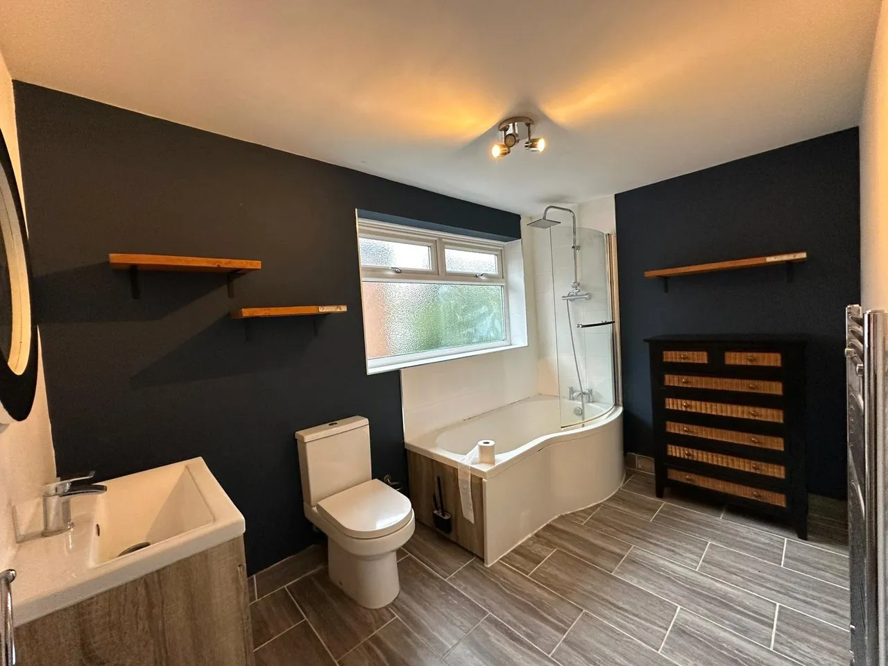 Guildford Road, Ash, GU12, photo 5