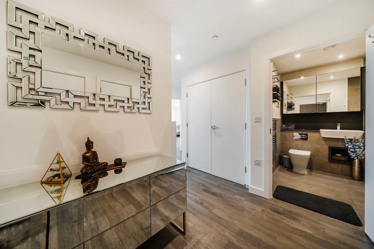 21 Akenside Court, Osborne Road, LONDON, photo 9